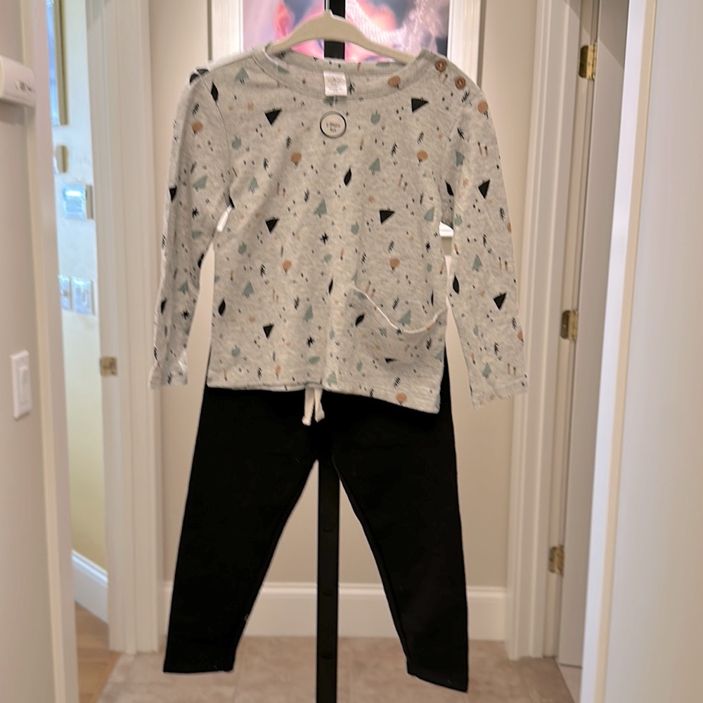 Nordstrom unisex Black & Gray Multicolor 2 Piece Outfit Baby Size 18 Months